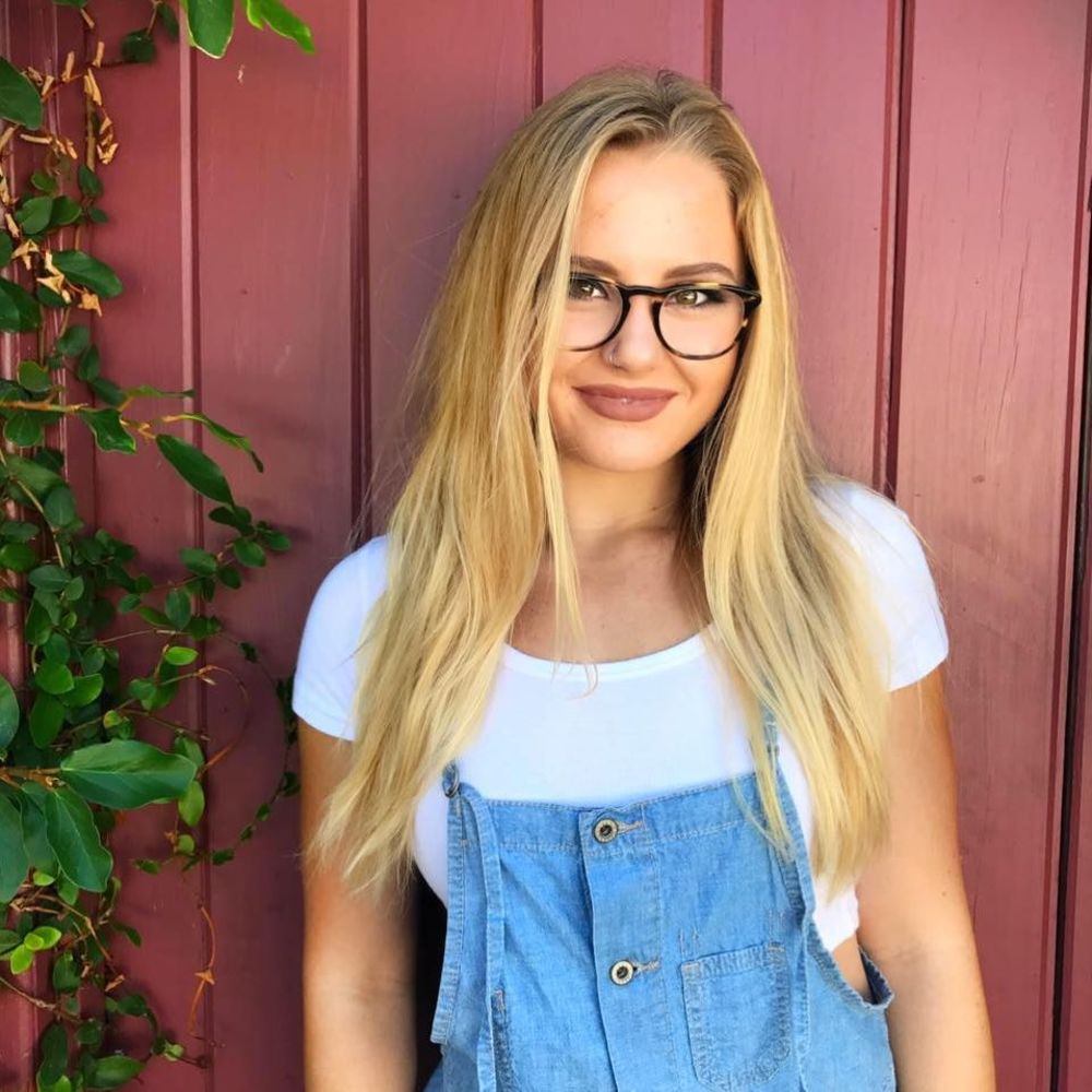 Meet your Posher, Karli